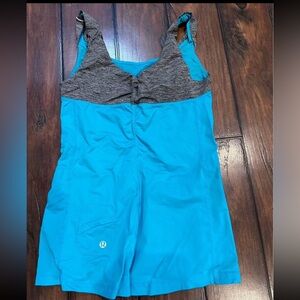 Lululemon woman’s size 4 teal athletic tank top